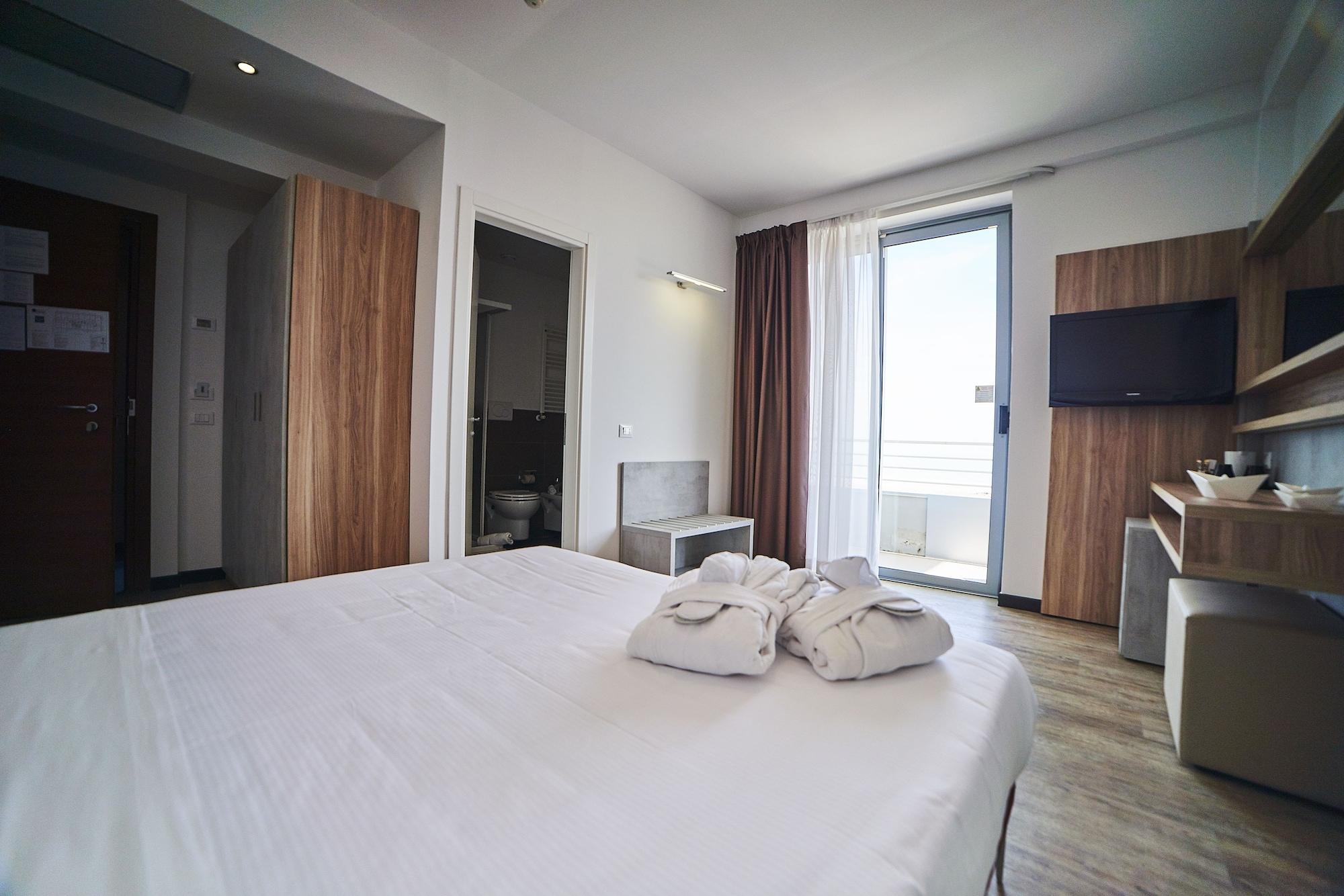 Alisei Palace Hotel Rimini Dış mekan fotoğraf