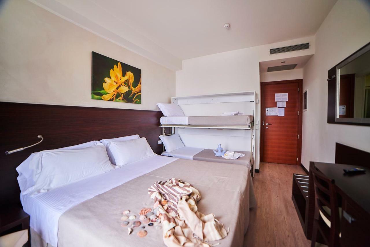 Alisei Palace Hotel Rimini Dış mekan fotoğraf