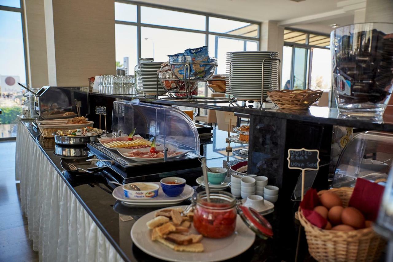 Alisei Palace Hotel Rimini Dış mekan fotoğraf
