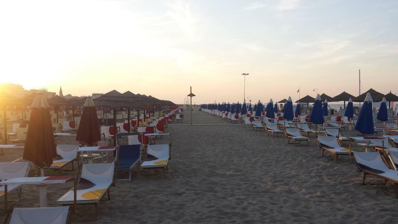 Alisei Palace Hotel Rimini Dış mekan fotoğraf