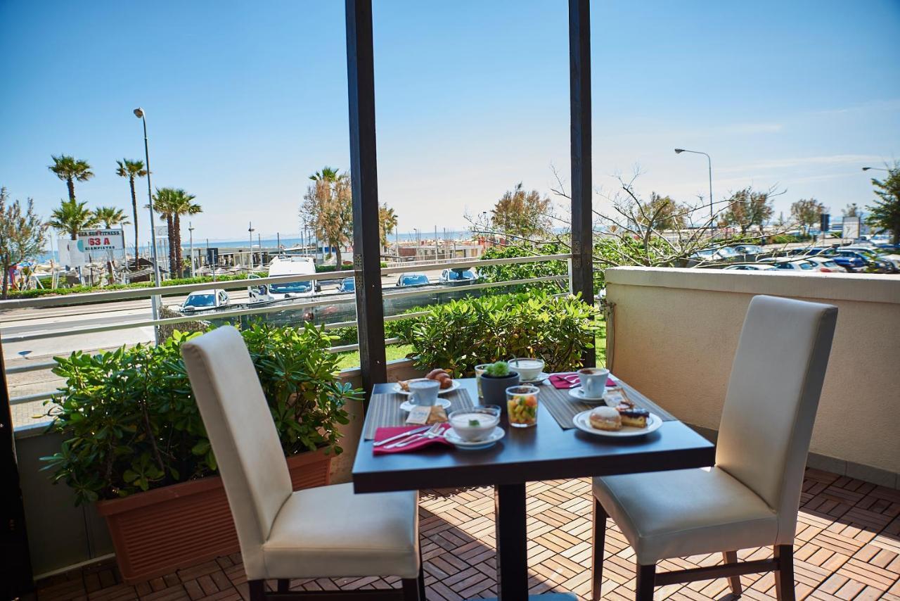 Alisei Palace Hotel Rimini Dış mekan fotoğraf